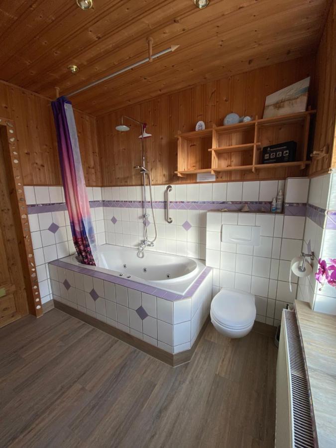 Ferienwohnung "Bine" Lübeck Buitenkant foto